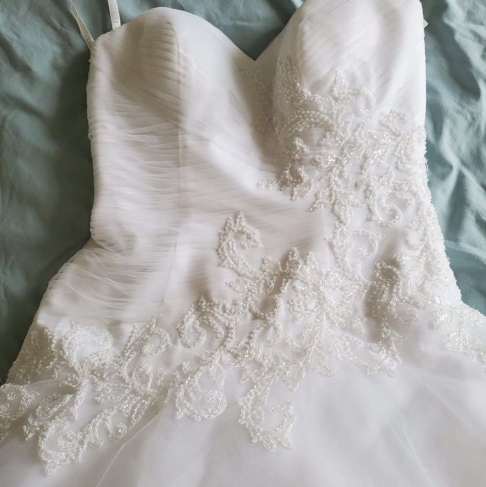 NWT David's Bridal Wedding Dress - Picture 3 of 5